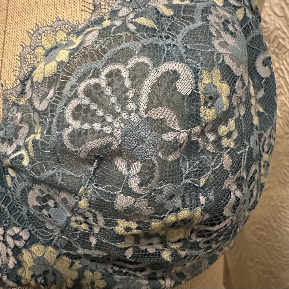 Victoria's Secret Dream Angels bra aqua floral lace yellow accents size 38DDD - Picture 3 of 7